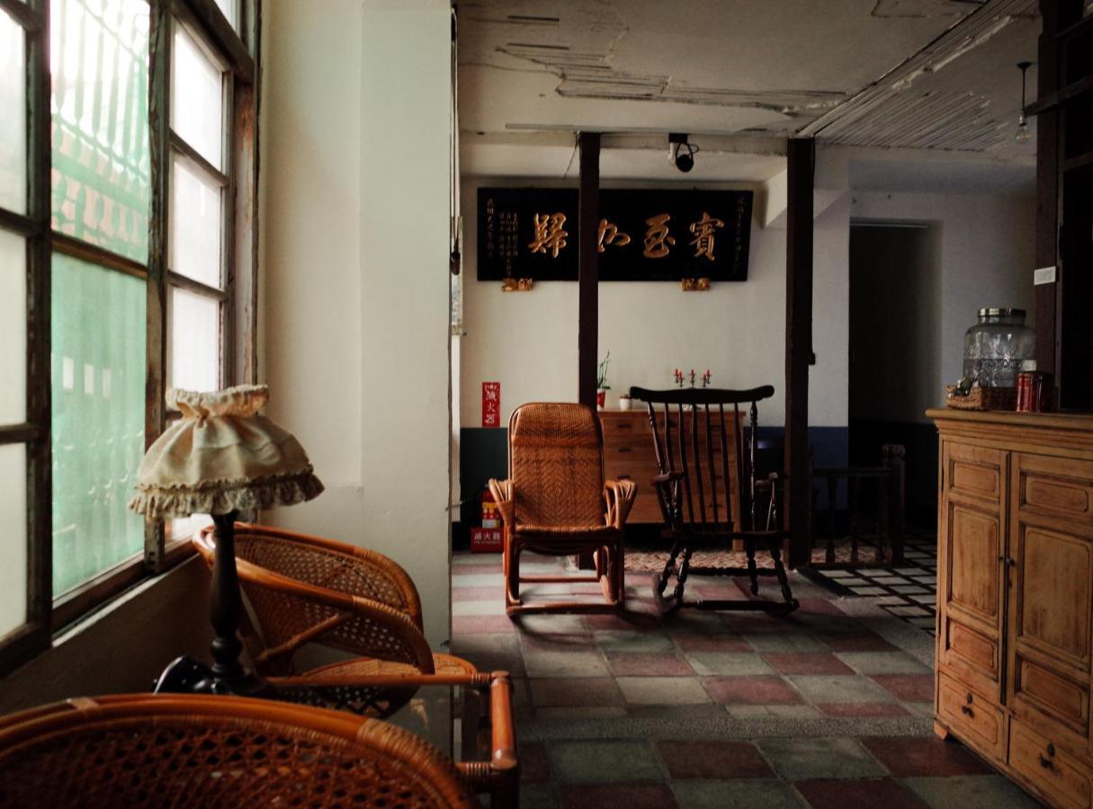 Neat Hostel Tainan Dış mekan fotoğraf